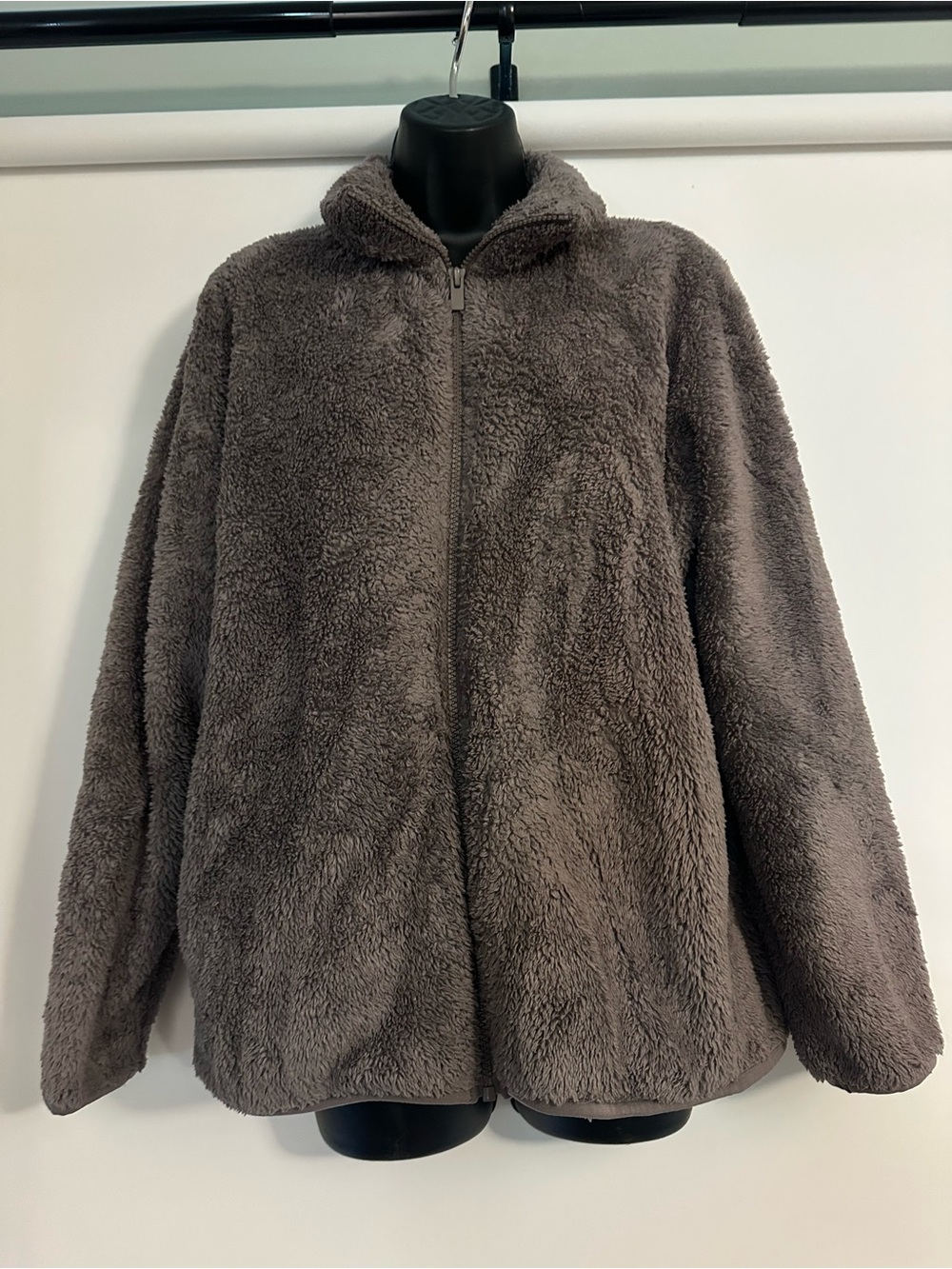 Uniqlo XL  kids Cozy Full-Zip Plush Jacket - gray